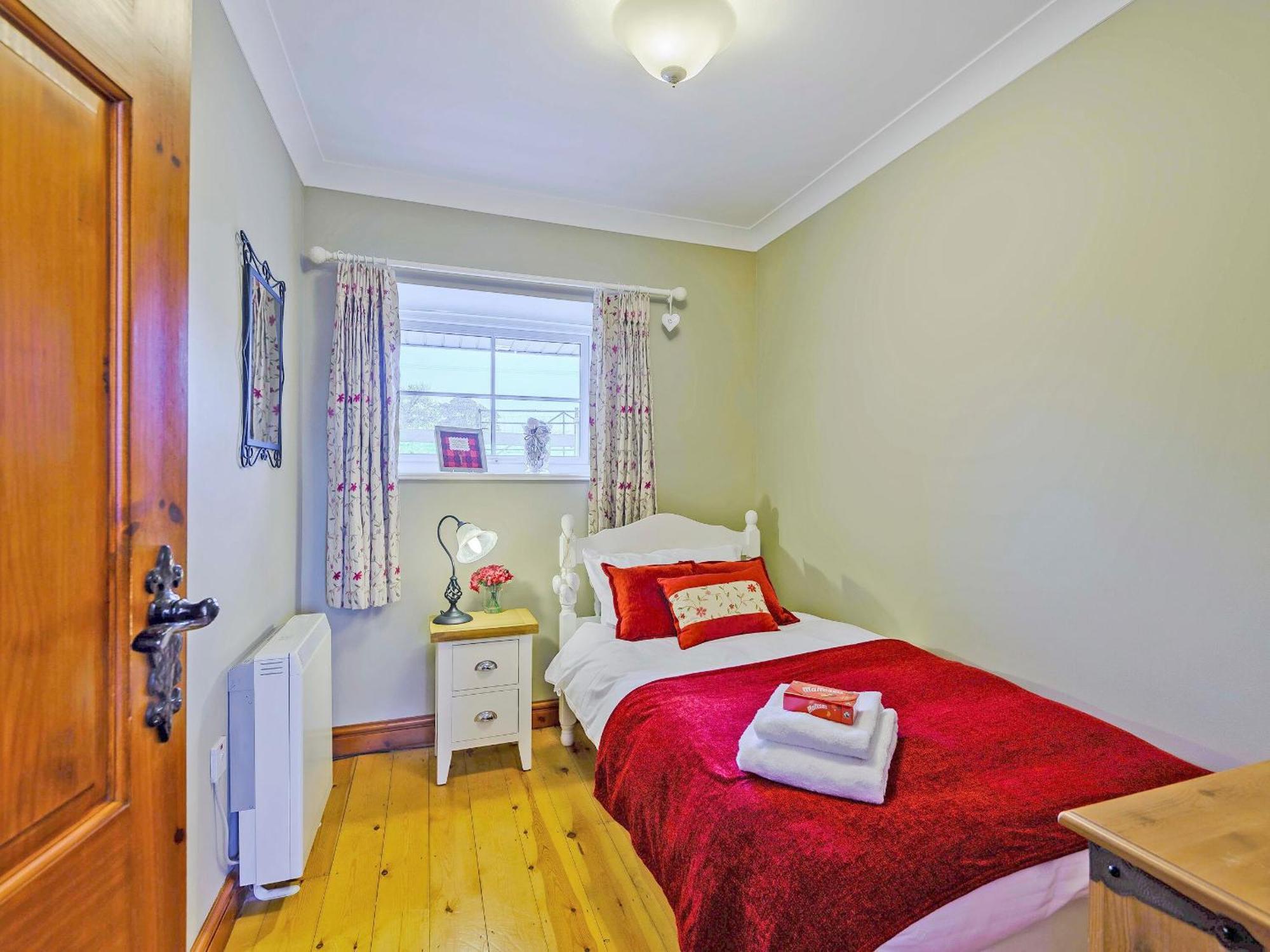 Bwthyn - Uk31387 Holiday home *